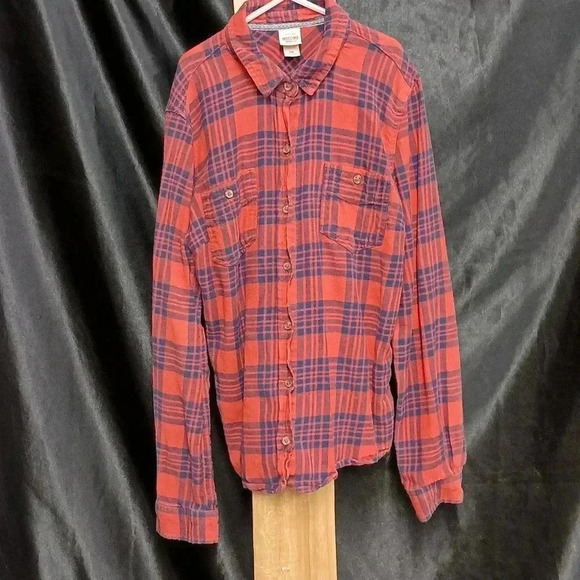 Long sleeve size medium red and blue flannel mossimo company - Picture 1 of 4